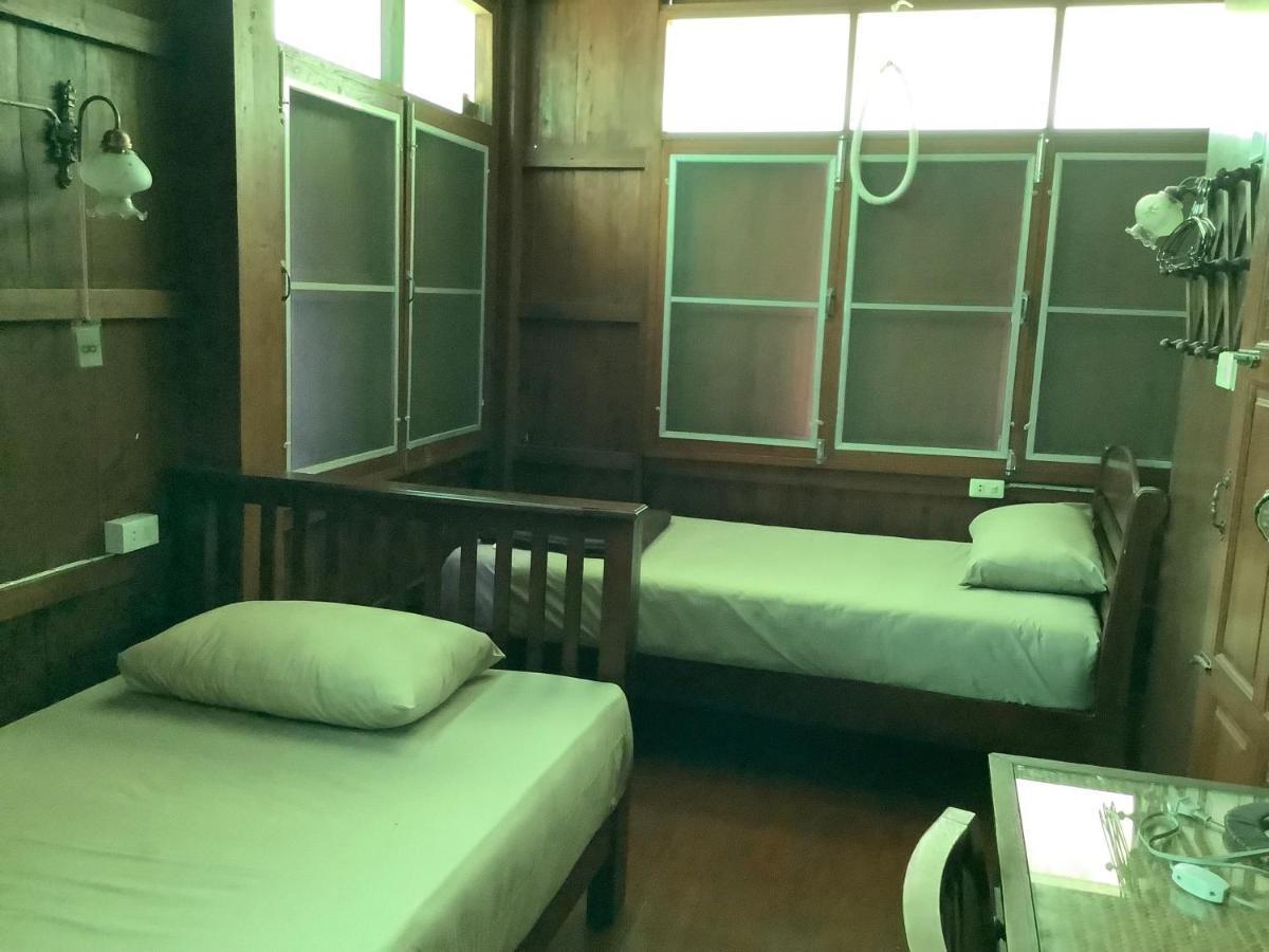 Tata Guesthouse 치앙마이 외부 사진